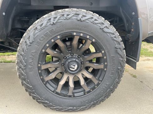 Used 2017 Ford F350 King Ranch w/ FX4 Off-Road Package AWD/4WD image 10