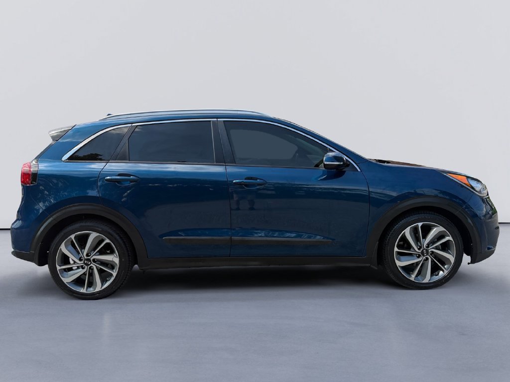 Used 2018 Kia Niro Touring FWD image 2
