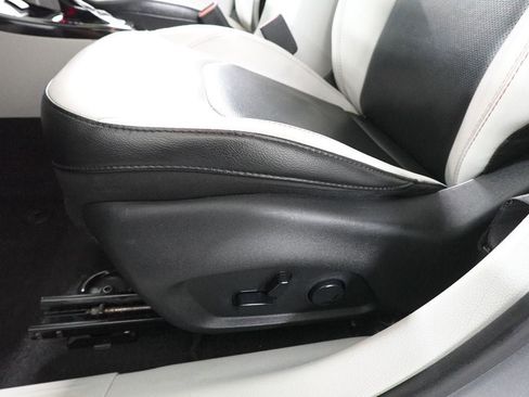 Used 2021 Jeep Compass Limited image 11