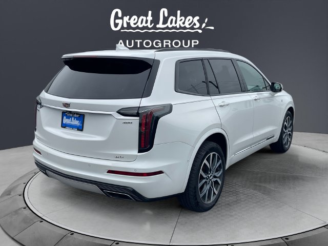 Used 2023 Cadillac XT6 Sport w/ Technology Package AWD/4WD image 5