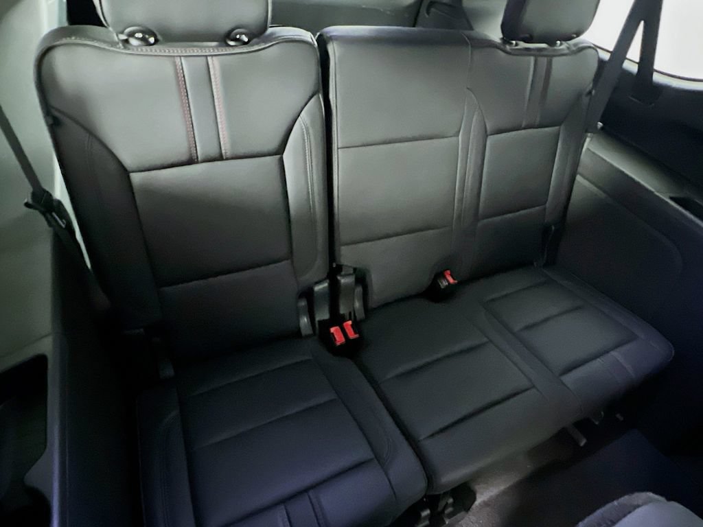 Used 2026 Chevrolet Suburban RST w/ Advanced Technology Package AWD/4WD image 29