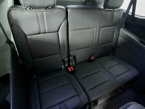 Used 2026 Chevrolet Suburban RST w/ Advanced Technology Package AWD/4WD image 29