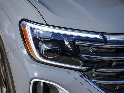 New 2026 Volkswagen Atlas SE image 14