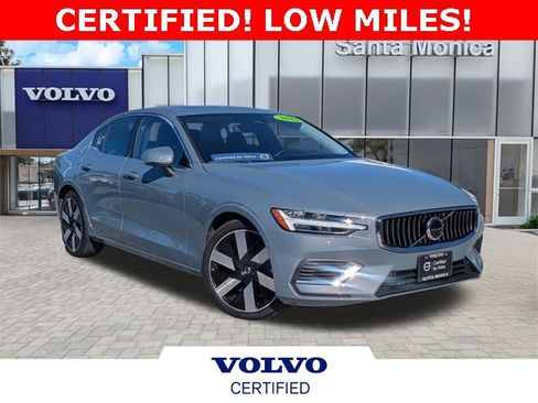 Certified 2023 Volvo S60 T8 Ultimate image 1