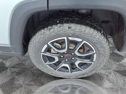 Used 2025 Jeep Compass Trailhawk AWD/4WD image 22