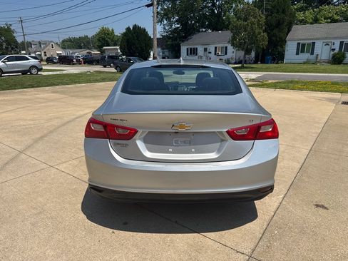 Used 2016 Chevrolet Malibu LT FWD image 7