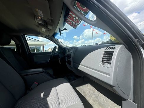 Used 2005 Dodge Dakota SLT image 34