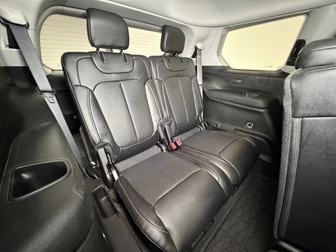 Used 2024 Jeep Grand Cherokee L Limited w/ Rear Seat Video Group I AWD/4WD image 9
