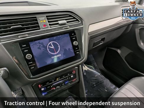 Used 2022 Volkswagen Tiguan SE w/ Panoramic Sunroof Package AWD/4WD image 15