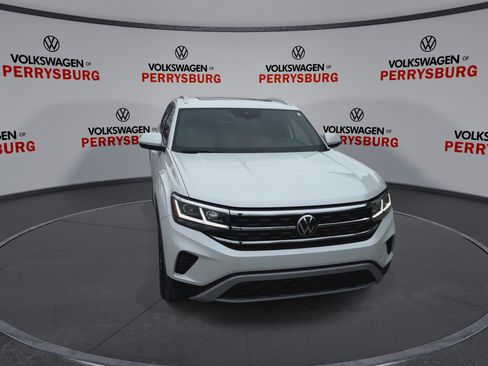 Certified 2023 Volkswagen Atlas Cross Sport SEL image 3
