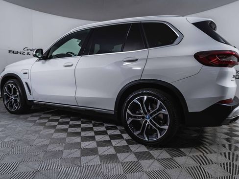 Used 2023 BMW X5 xDrive45e w/ Parking Assistance Package image 11