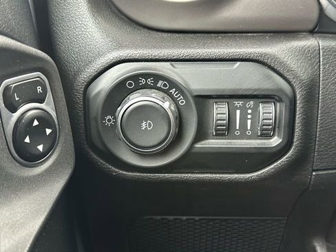 Used 2020 Jeep Wrangler Unlimited Sport image 19