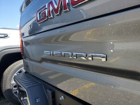 New 2026 GMC Sierra 1500 SLT w/ SLT Premium Plus Package AWD/4WD image 8