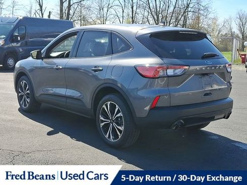 Certified 2022 Ford Escape SE w/ SE Sport Appearance Package image 7