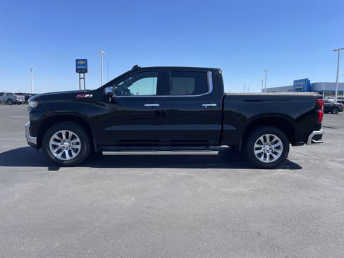 Used 2019 Chevrolet Silverado 1500 LTZ image 2