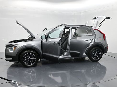 New 2025 Kia Niro EX image 54