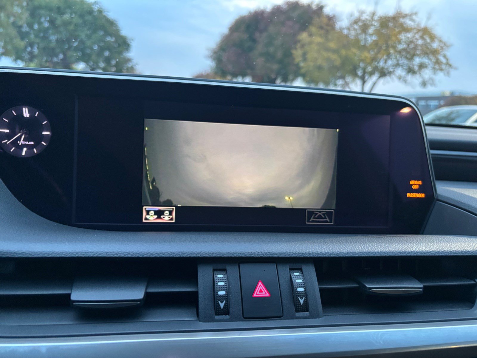 Used 2021 Lexus ES 300h w/ Premium Package FWD image 30