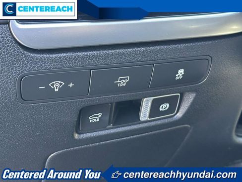 Used 2023 Hyundai Palisade SEL w/ Premium Package image 19