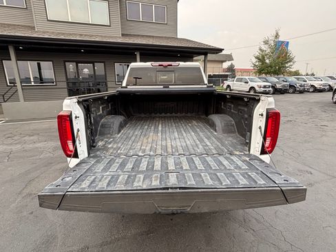 Used 2022 GMC Sierra 2500 AT4 w/ AT4 Premium Plus Package AWD/4WD image 6