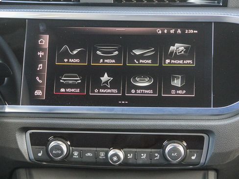 Certified 2025 Audi Q3 2.0T Premium w/ Convenience Package image 14