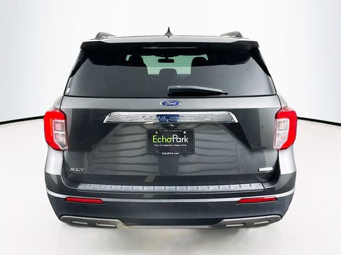 Used 2020 Ford Explorer XLT w/ Equipment Group 202A image 7