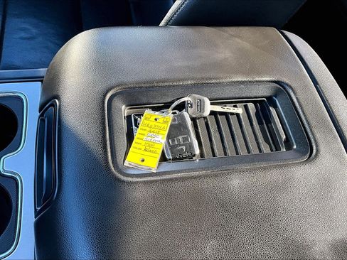 Used 2018 GMC Sierra 1500 SLT image 11