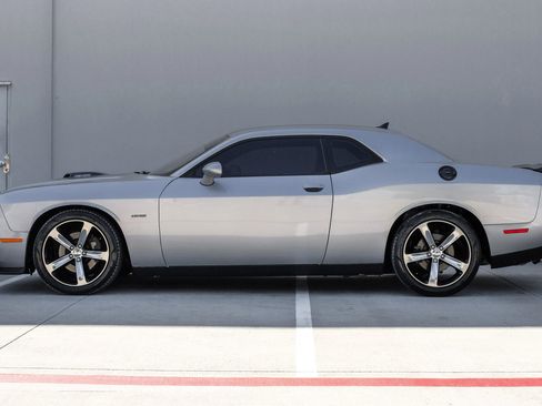 Used 2016 Dodge Challenger R/T Plus image 16