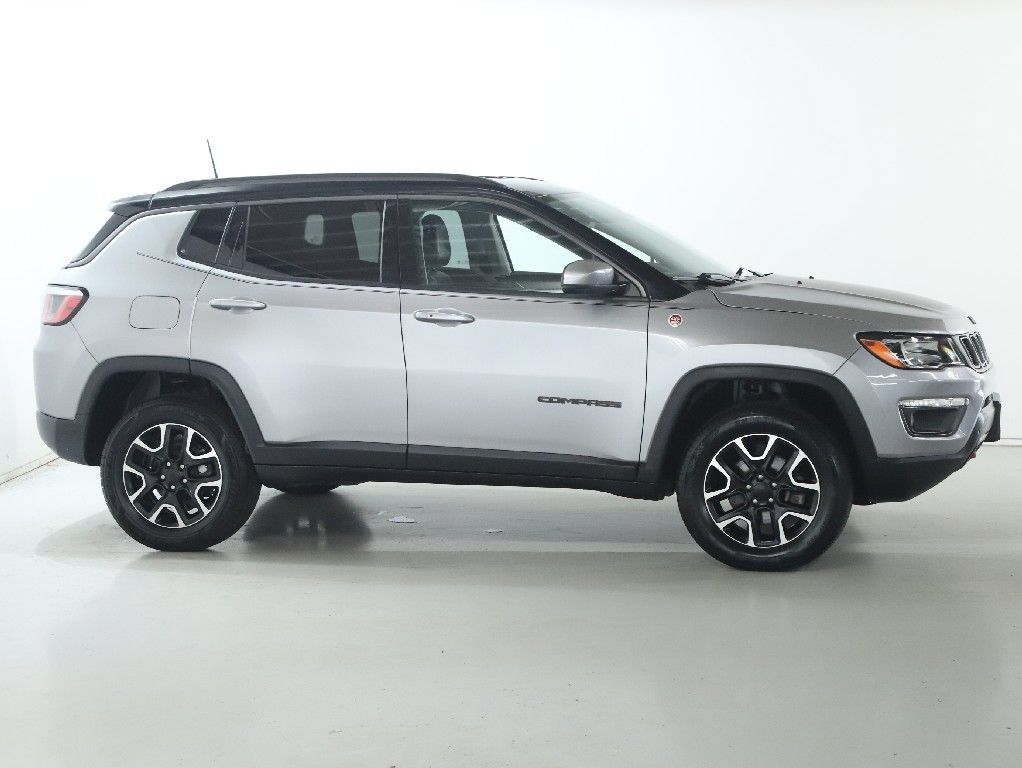 Used 2021 Jeep Compass Trailhawk AWD/4WD image 11