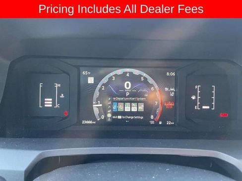 Used 2024 Toyota Tacoma SR AWD/4WD image 21
