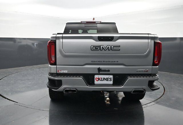 Used 2022 GMC Sierra 1500 AT4 w/ AT4 Preferred Package AWD/4WD image 2