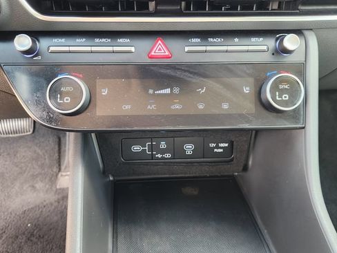 Used 2025 Hyundai Sonata SEL FWD image 18