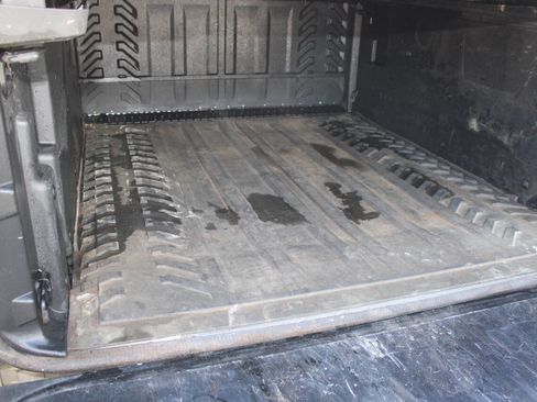 Used 2004 Chevrolet Avalanche 4x4 image 22