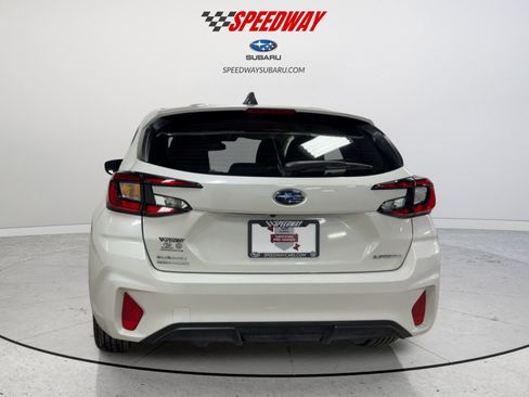 Certified 2025 Subaru Impreza 2.0i image 8