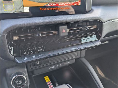 Used 2024 Toyota Land Cruiser image 15