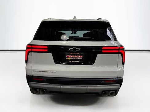 New 2026 Chevrolet Traverse LT w/ LPO, Floor Liner Package image 7