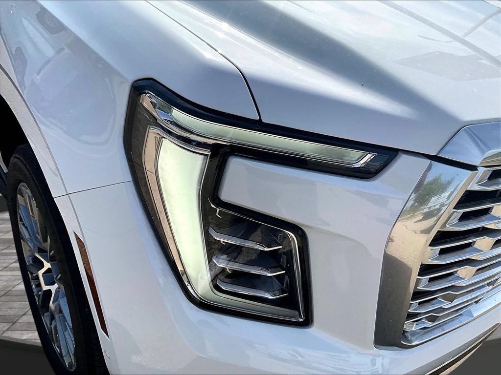 New 2026 GMC Yukon XL Denali w/ Advanced Technology Package AWD/4WD image 36