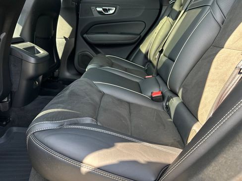 Used 2019 Volvo XC60 T5 R-Design w/ Protection Package Premier image 21