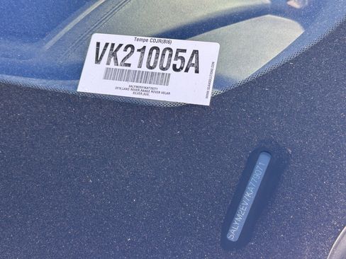 Used 2019 Land Rover Range Rover Velar R-Dynamic HSE image 32