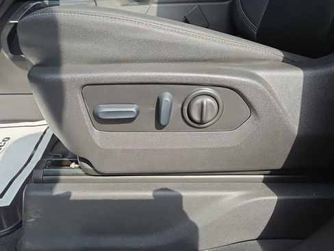 Certified 2023 Chevrolet Silverado 2500 LTZ w/ LTZ Convenience Package image 24