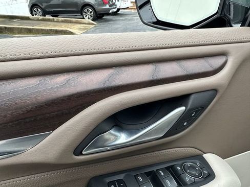 Used 2023 GMC Yukon XL Denali w/ LPO, Floor Liner Package image 17