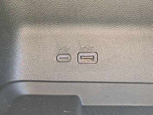 New 2026 Chevrolet Traverse RS w/ LPO, Floor Liner Package FWD image 27