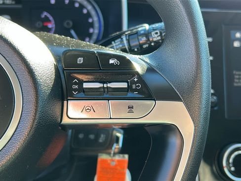 Used 2023 Hyundai Tucson SE image 11