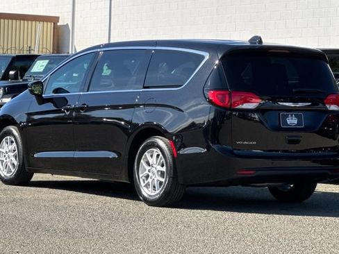 New 2025 Chrysler Voyager LX image 6