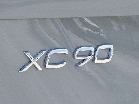 New 2026 Volvo XC90 B6 Plus w/ Protection Package Premier AWD/4WD image 11