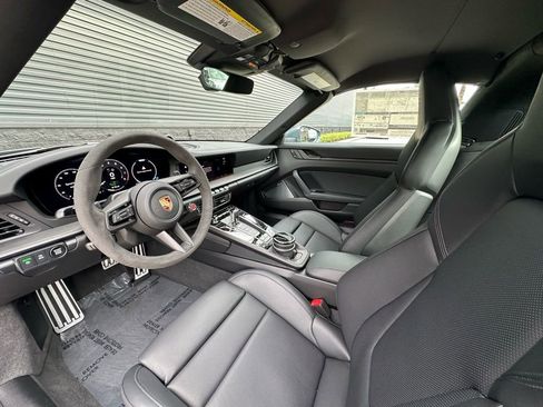 Certified 2026 Porsche 911 Targa 4 GTS image 4