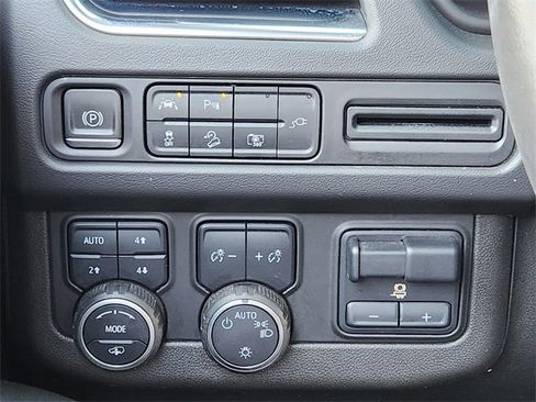 Certified 2022 Chevrolet Tahoe Z71 w/ Z71 Off-Road Package image 18