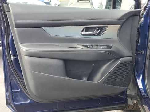 Certified 2025 Nissan Murano SL AWD/4WD image 23