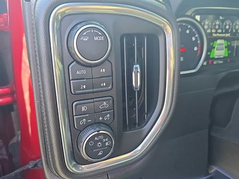 Used 2022 Chevrolet Silverado 2500 High Country w/ Z71 Off-Road Package image 18