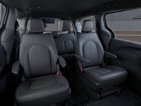 New 2026 Chrysler Voyager LX FWD image 15