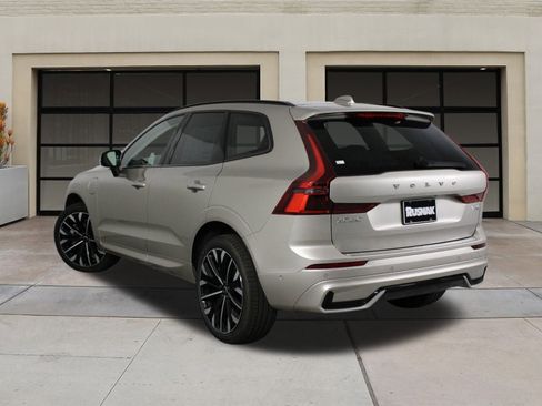 New 2026 Volvo XC60 T8 Ultra w/ Protection Package Premier AWD/4WD image 3